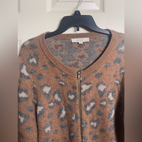 Ann Taylor Loft Leopard Animal Print  Wool Blend Front  Zip Cardigan Size XL - Picture 4 of 10